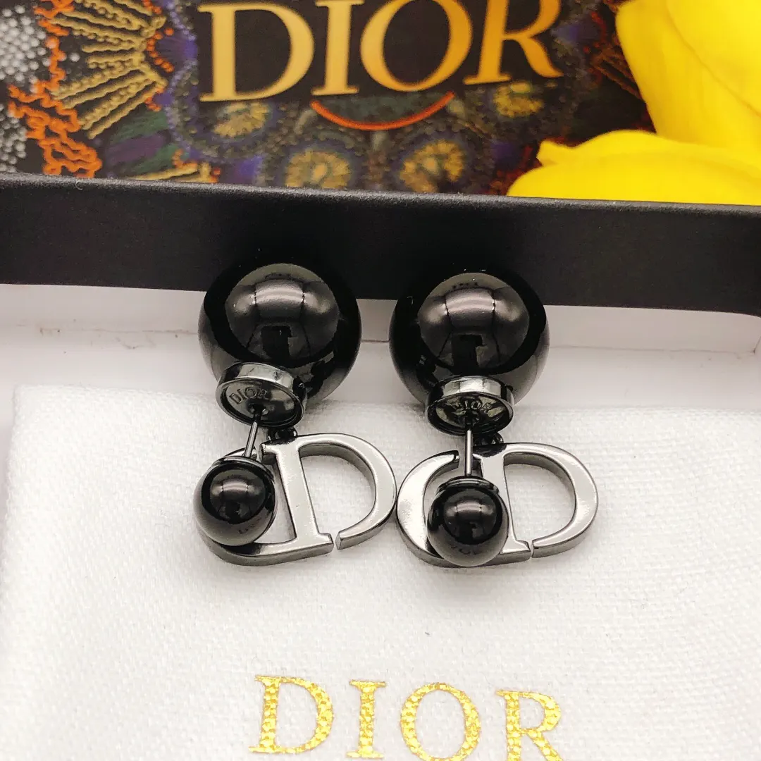 Dior 黑色 珍珠 CD 字母 耳钉 小巧点缀 耳飾