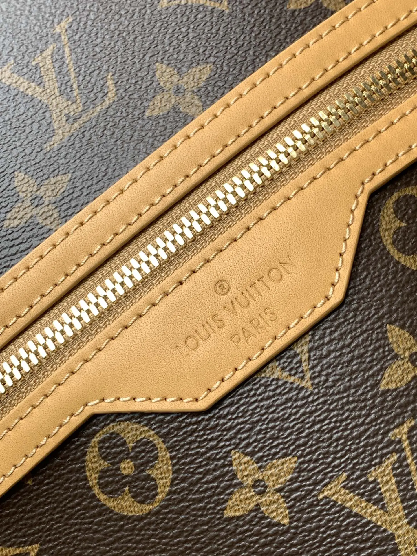 LV 棕色老花 雙肩包(數字5) LV 棕色老花 雙肩包(數字5)