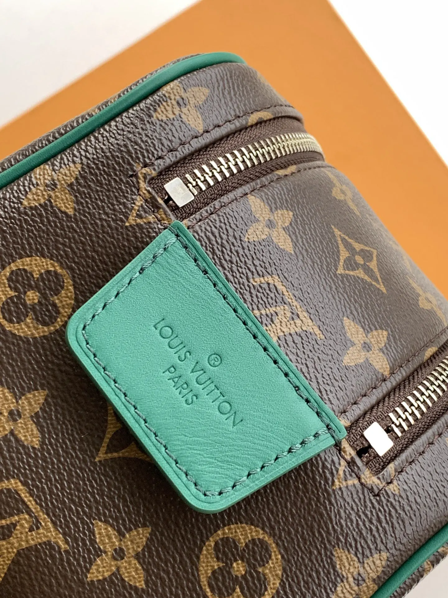 LV 牛皮 收納包 旅行收納款