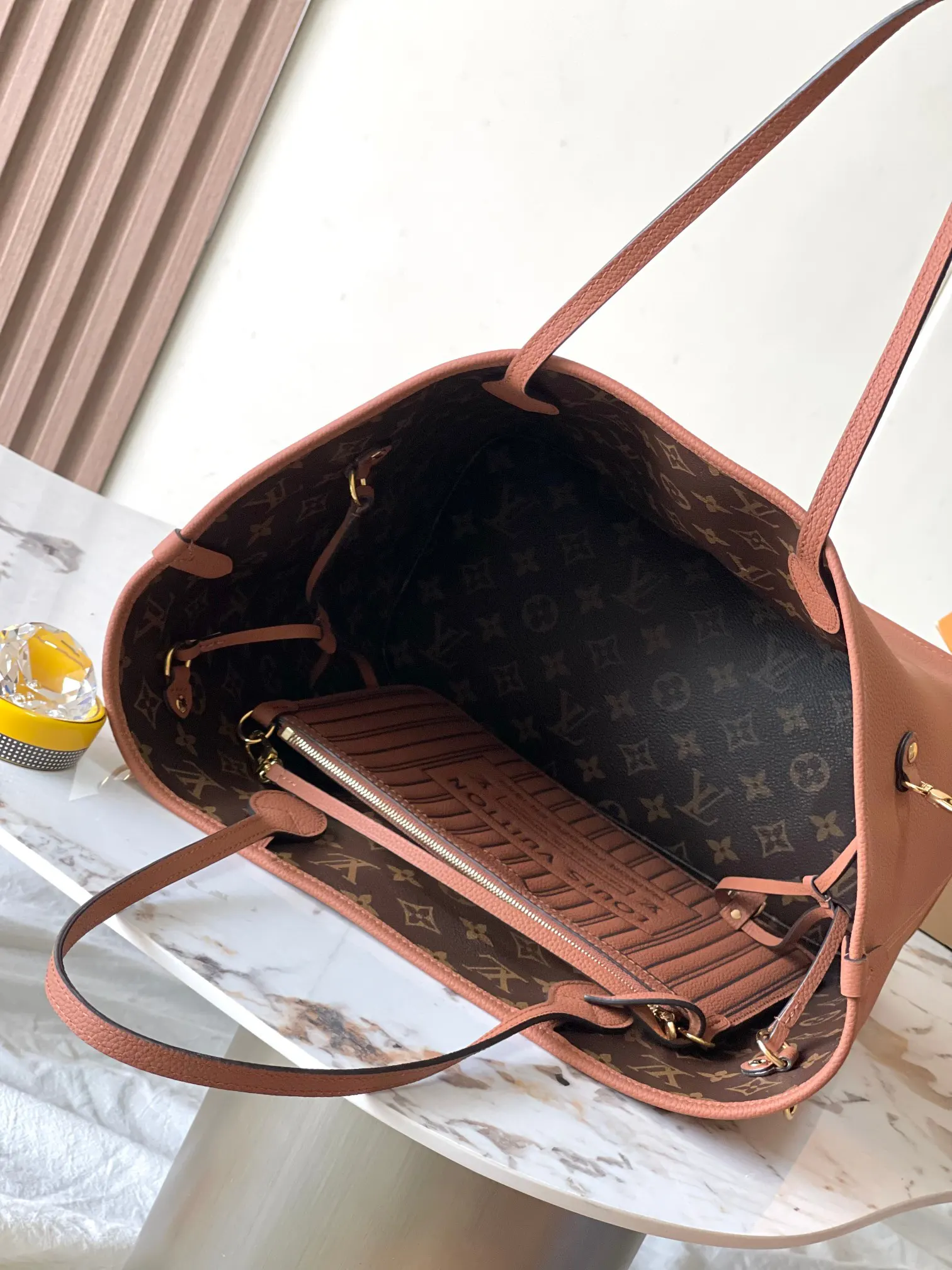 Louis Vuitton Brown Tote Bag Commuter Image 9 Louis Vuitton Brown Tote Bag Commuter Image 9