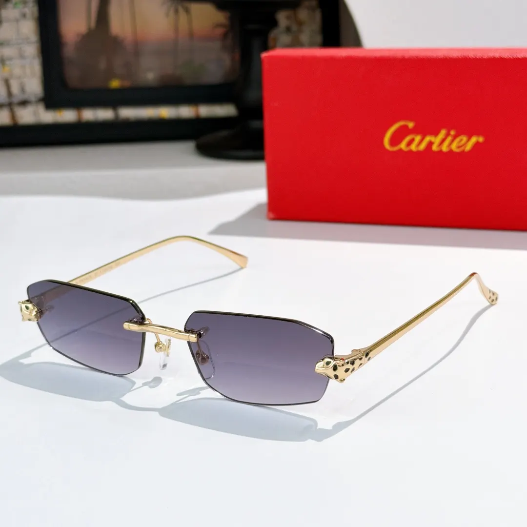 Cartier 墨镜 时尚防晒款 款24