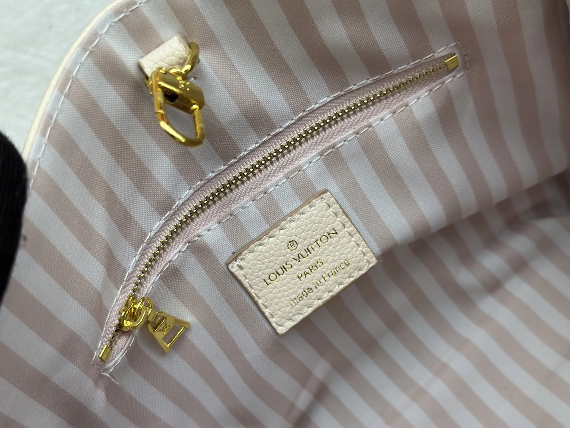 Chain Bag Leather
