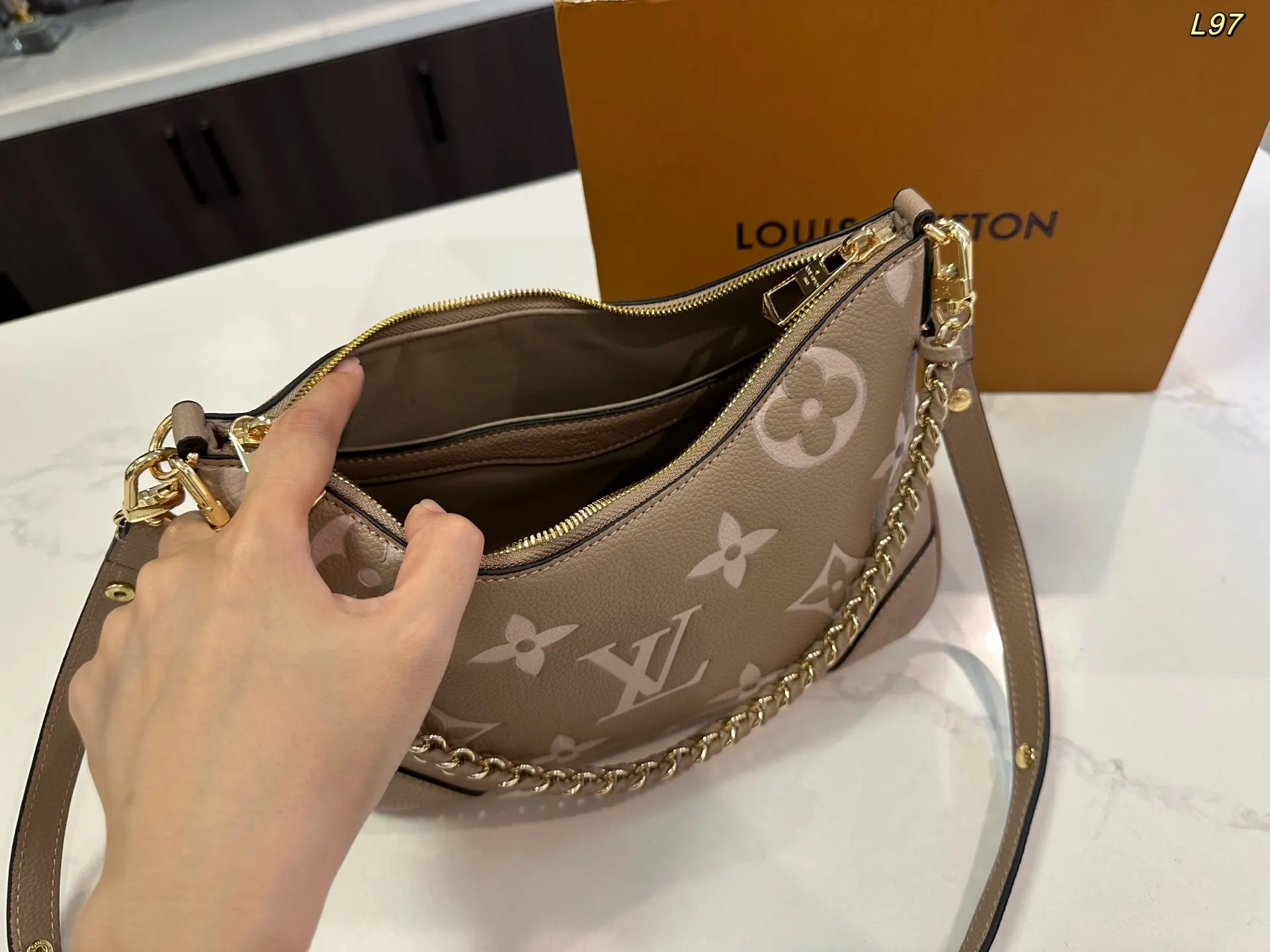 Louis Vuitton Crossbody Bag Lightweight