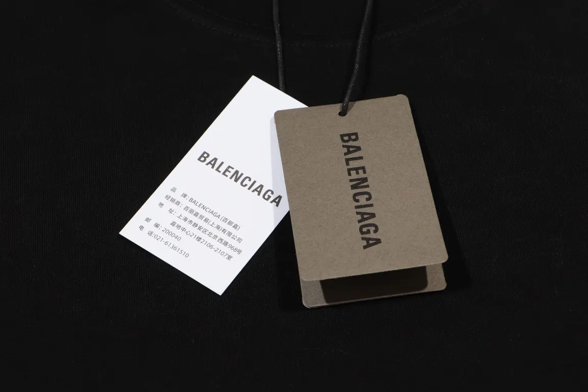 Balenciaga 黑色 短袖T恤 宽松休閒(數字4) Balenciaga 黑色 短袖T恤 宽松休閒(數字4)