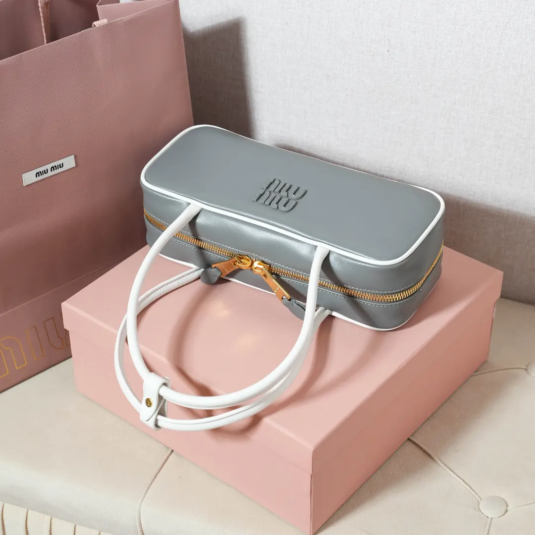 Miu 小牛皮 手提包 通勤手提款