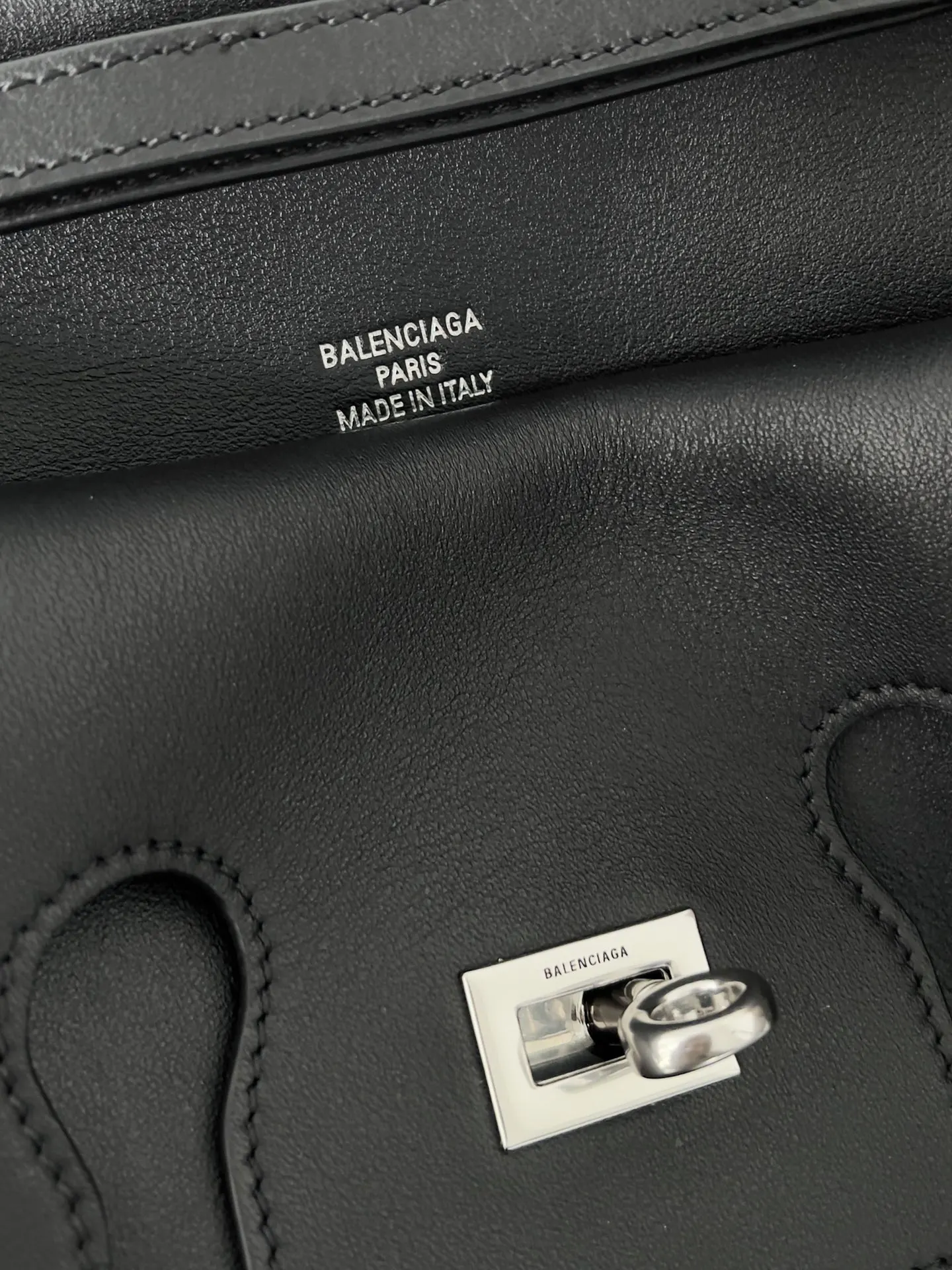 Balenciaga Bel Air 手拿包 晚宴手拿