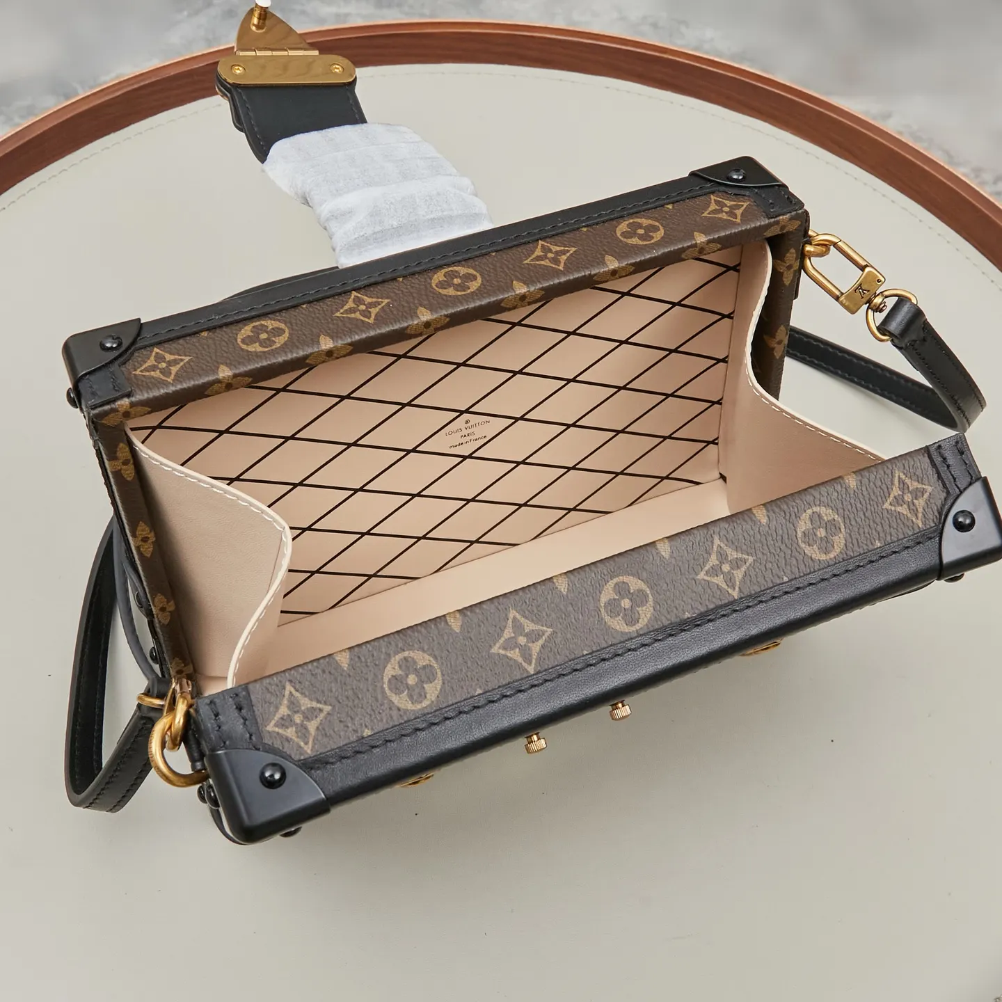 LV 牛皮 手拿包 精致手拿款