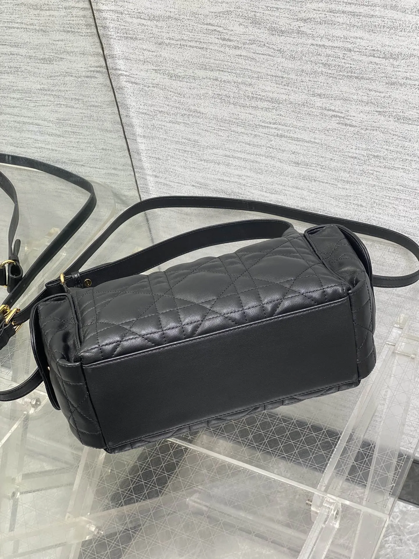 Dior 小牛皮 全套 Dream 腋下单肩系 腋下包 复古腋下背款
