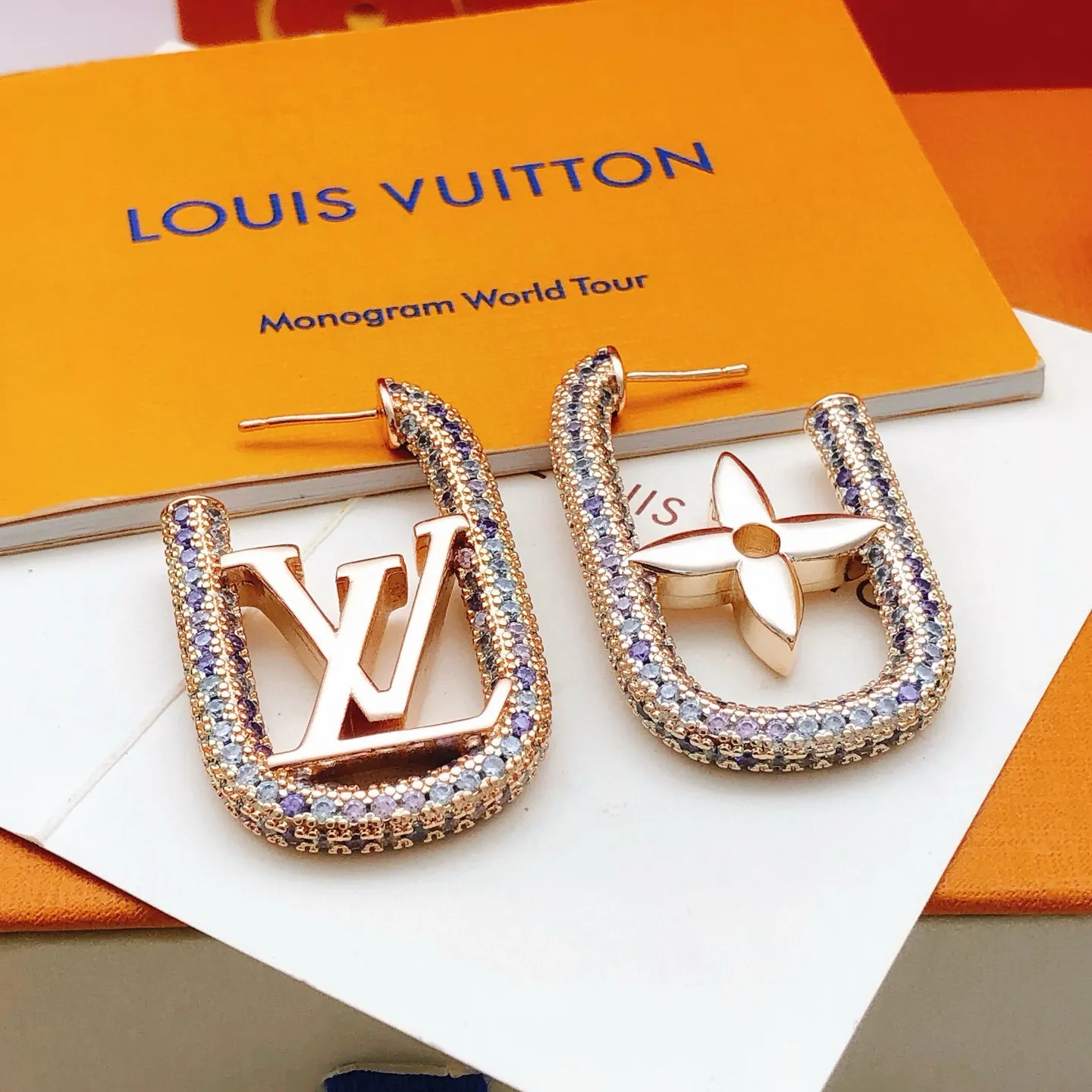 LV 玫瑰金 金色 耳钉 小巧点缀款