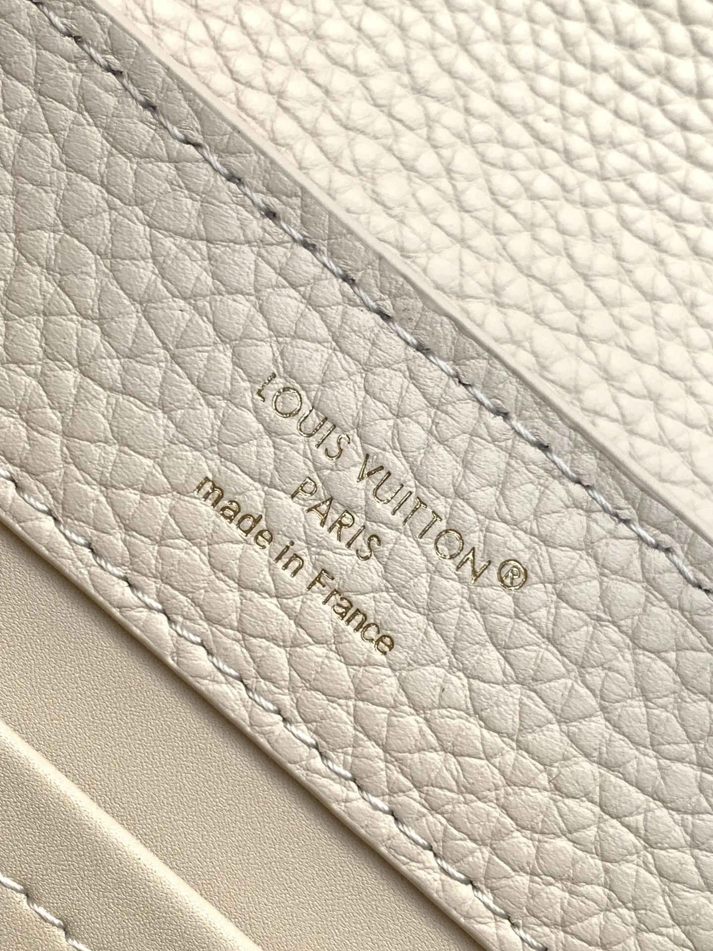 Louis Vuitton Black Monogram Fashion Item Travel Image 18 Louis Vuitton Black Monogram Fashion Item Travel Image 18