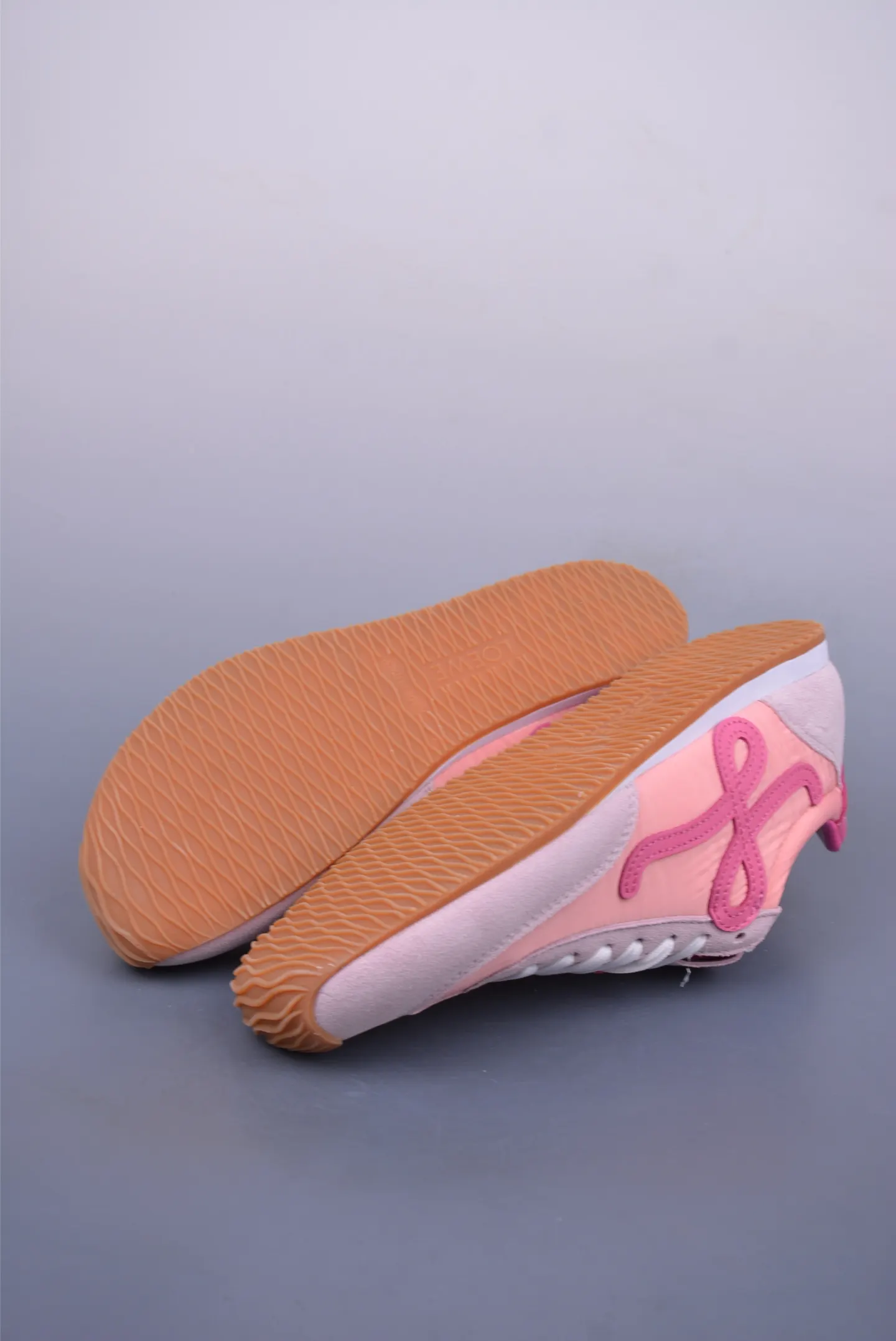 Loewe RUNNER SNEAKERS 白色 平底鞋 通勤约会款