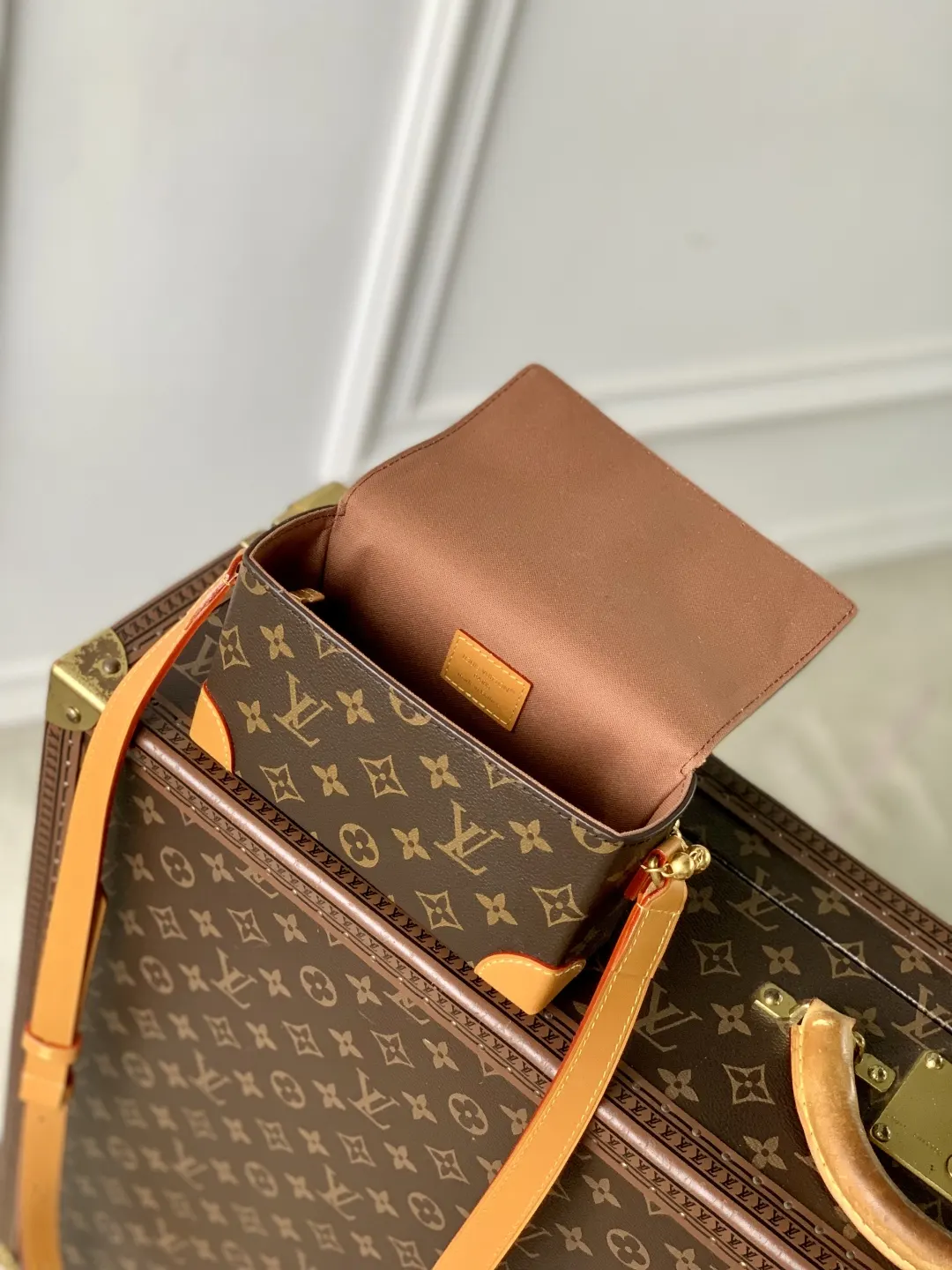 Louis Vuitton M14738 Monogram 手提包