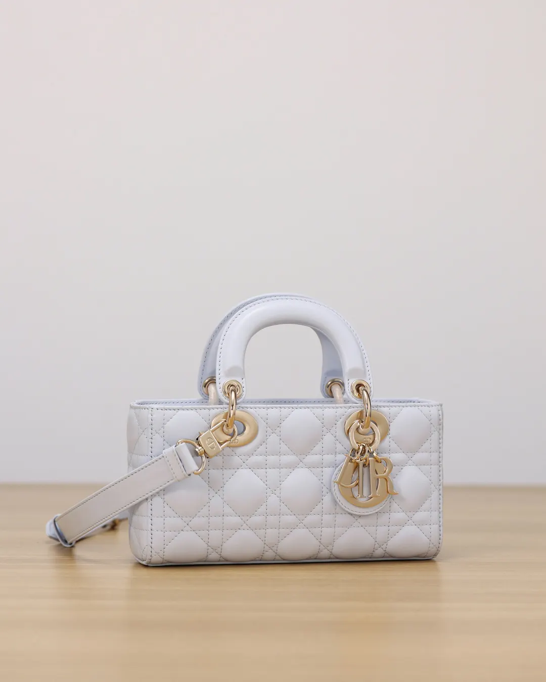 Dior Lady Dior Lady 冰川蓝羊皮手袋 手提斜挎