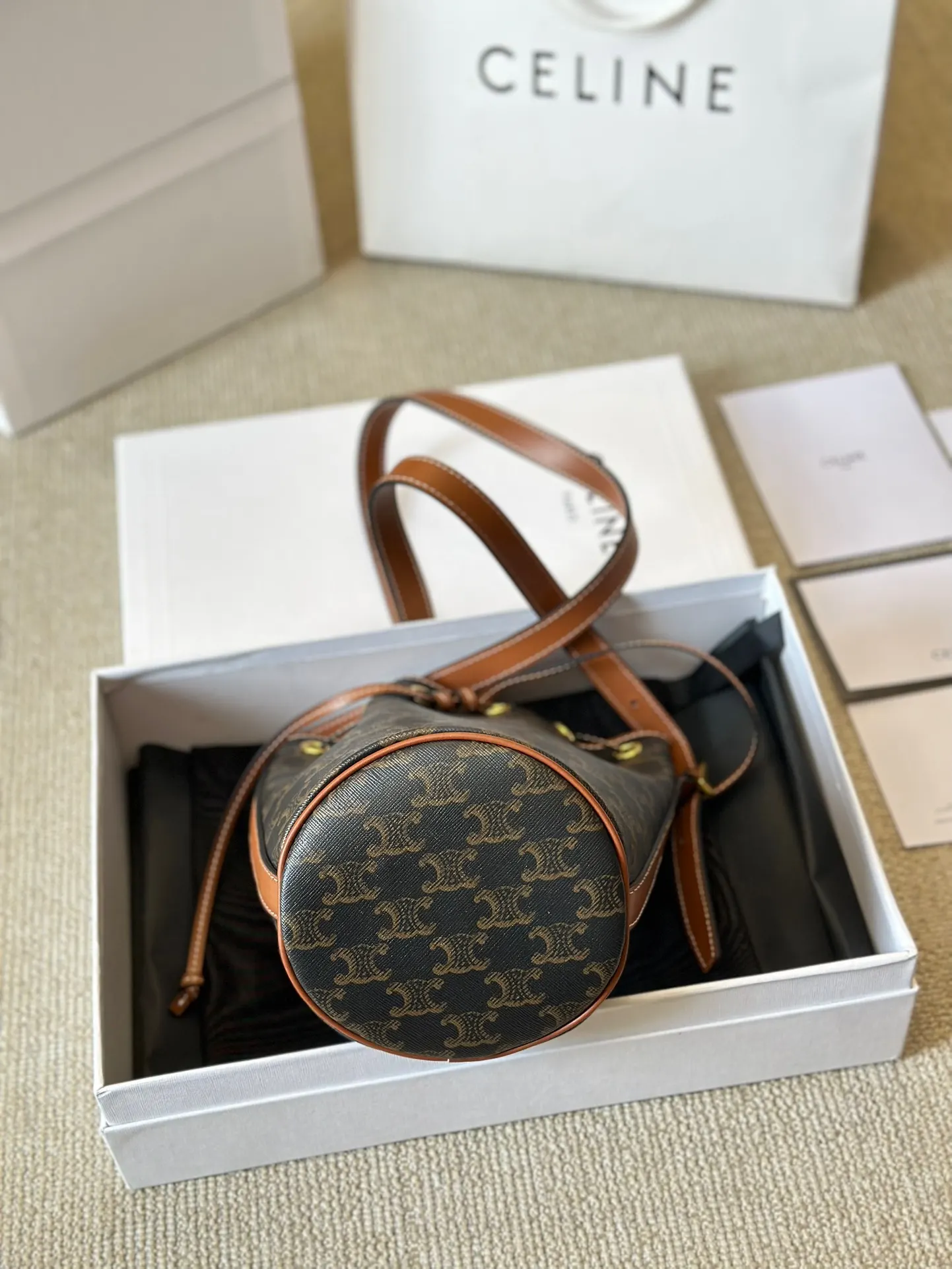 Celine 老花 牛皮 水桶包 休闲水桶款