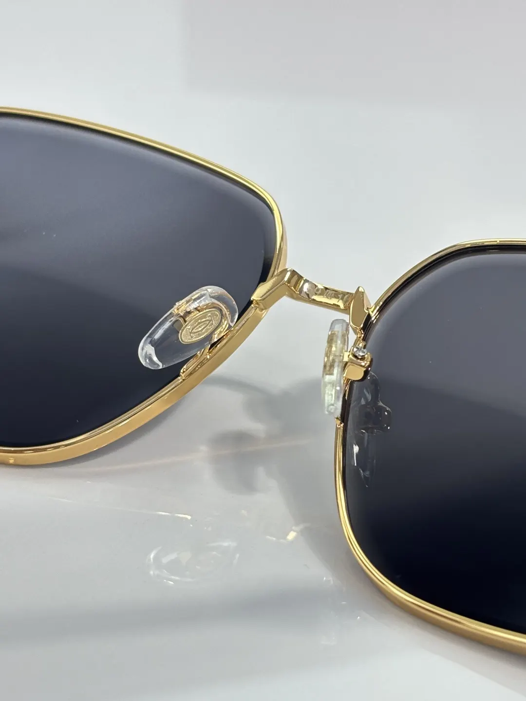 Cartier 墨镜 时尚防晒款 款11