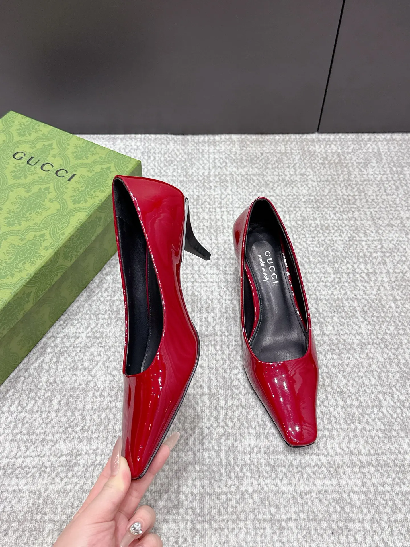 Gucci Logo Sneakers