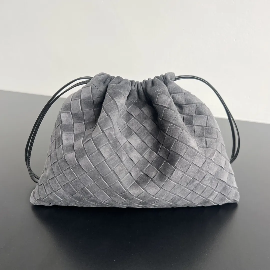 Bottega Veneta 麂皮 腋下包 复古腋下背款