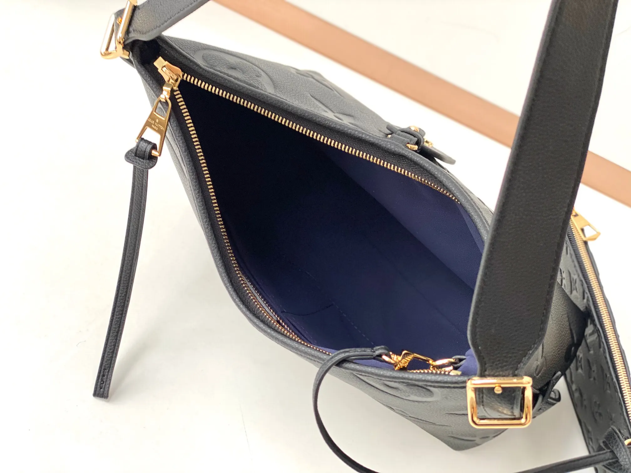 CarryAll Mo手拿包 精致手拿款