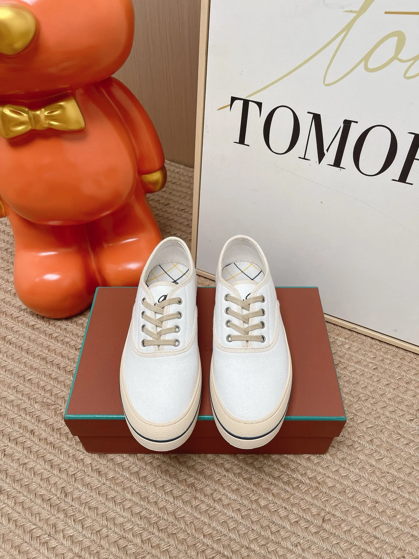 Loro Piana Sneakers Casual Versatile Image 2 Loro Piana Sneakers Casual Versatile Image 2