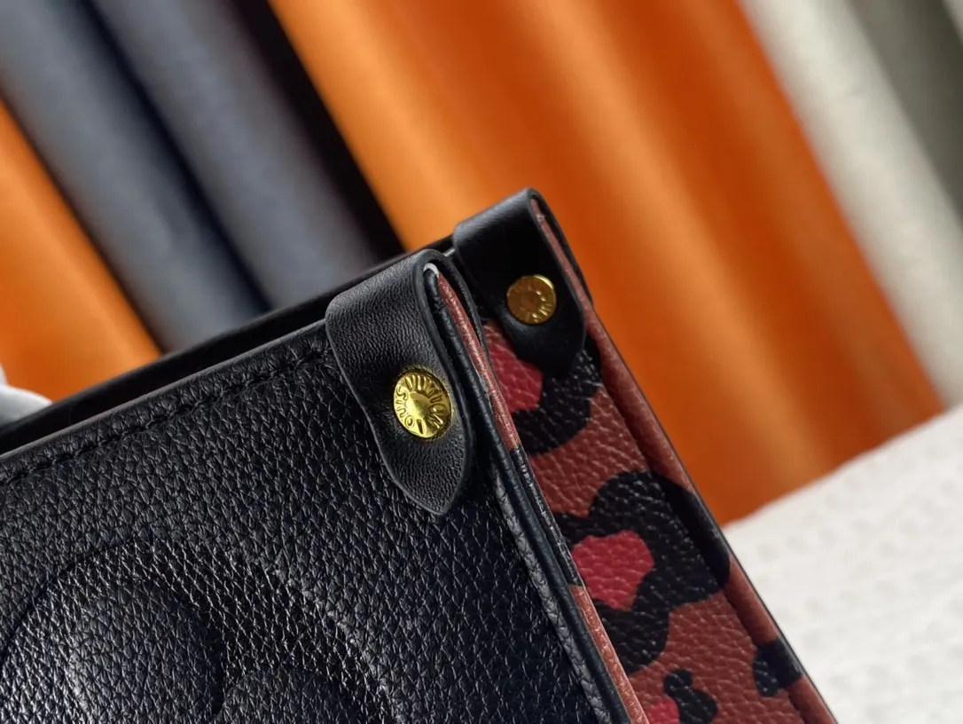 Toron 顶部手柄和长肩带丰富背携选择 旅行袋 大容量旅行款