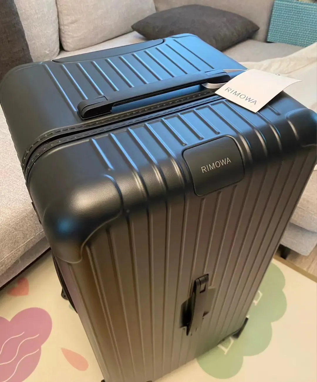 黑色 白色 Essential 系列 原Salsa的 行李箱 旅行拉杆款 轻便出行款
