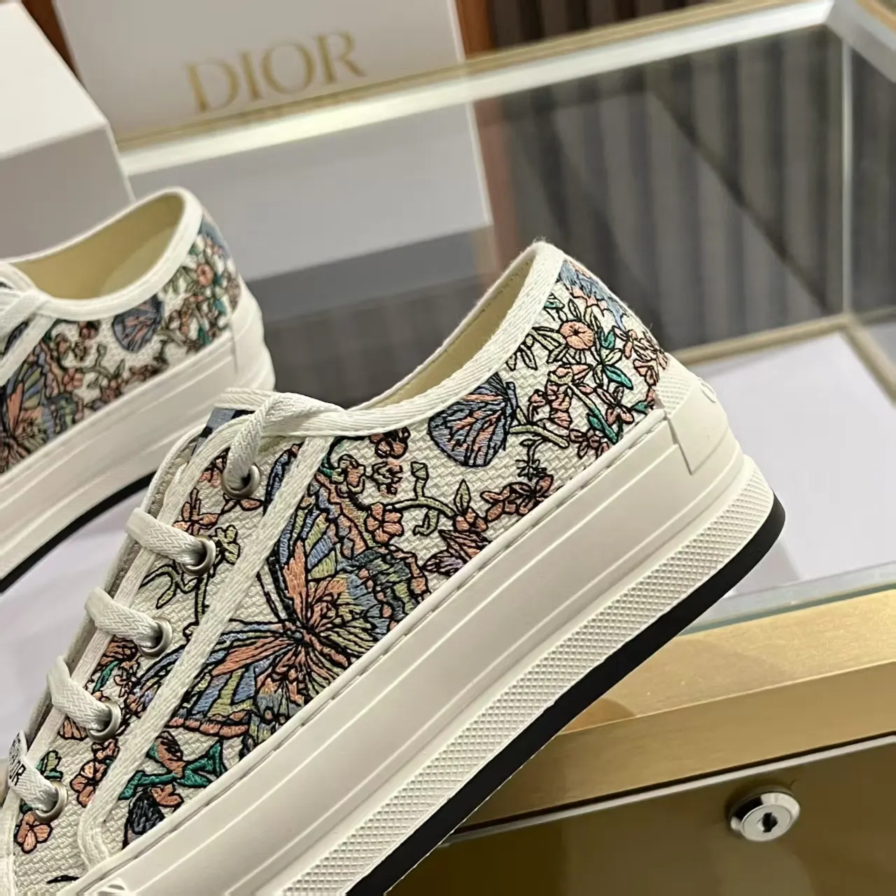 Dior 运动鞋(數字9) Dior 运动鞋(數字9)