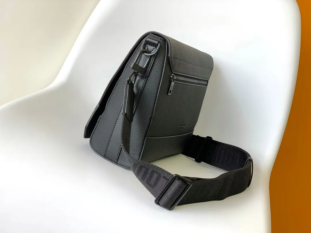 LV 牛皮 Aerogram 邮差包以极 收納包 旅行收納款