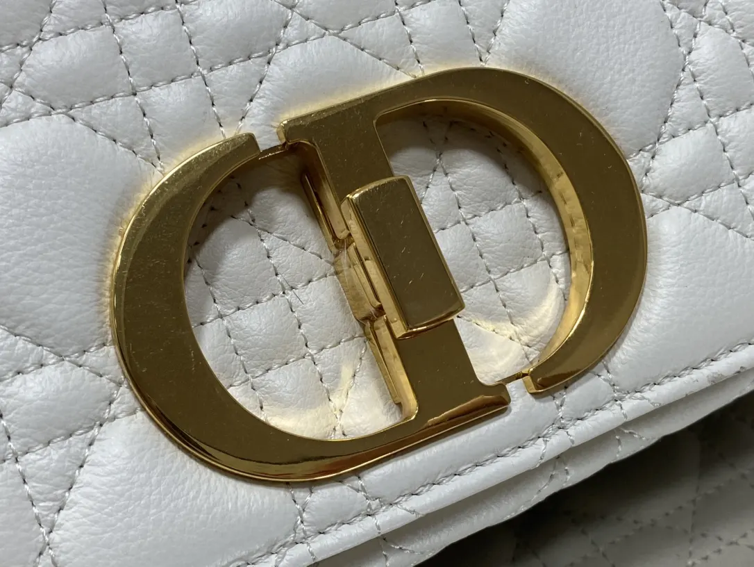 Dior Caro 奶白小牛皮链条包 简约斜挎