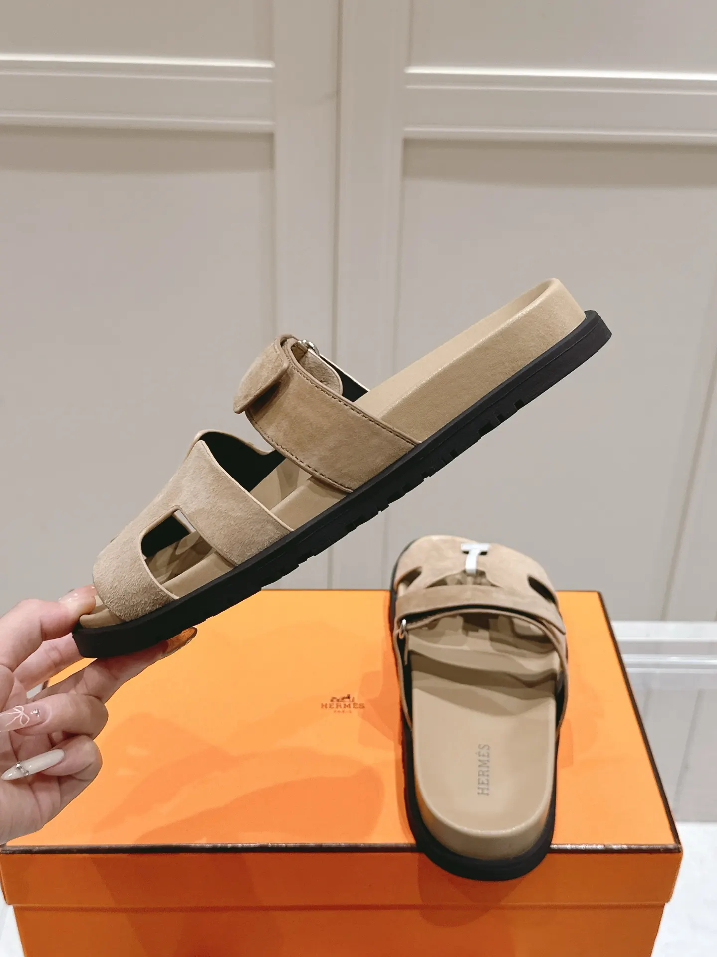 Hermès Oran 羊皮 拖鞋 舒适