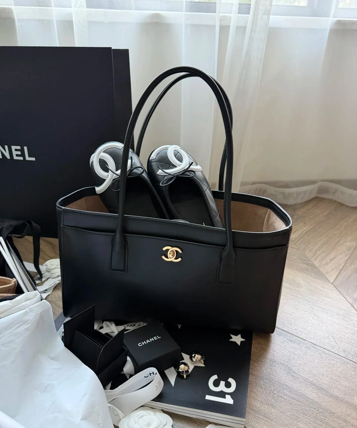 CHANEL 黑色牛皮托特包 大容量通勤款