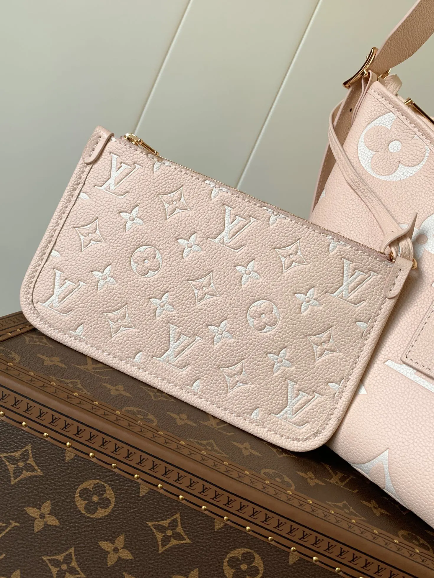 LV CarryAll 米白 棕色 牛皮 收纳包 旅行收纳款