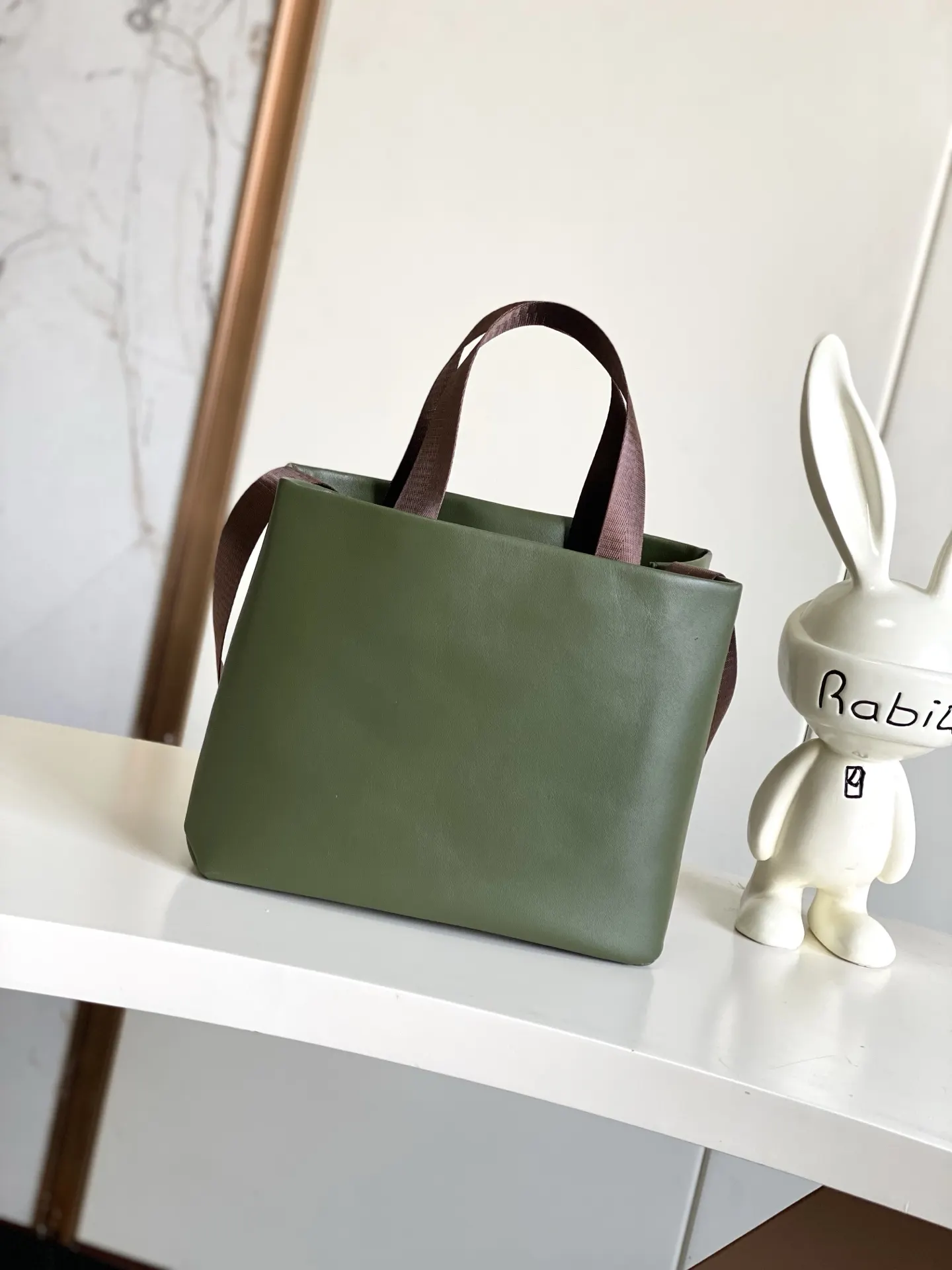 Louis Vuitton M15239 棕色 皮革 手提包