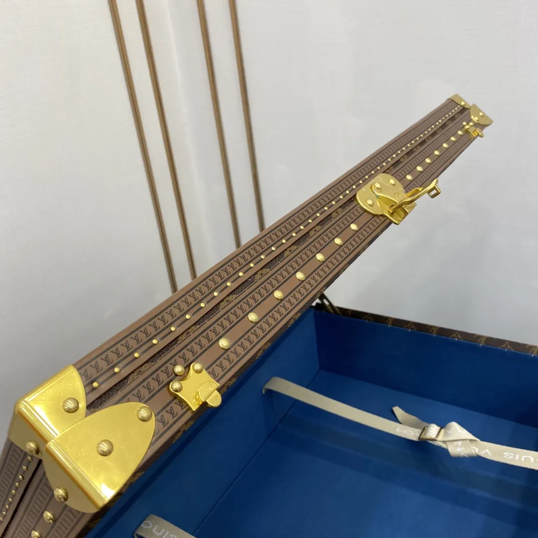 LV 金色 帆布 硬箱 纯铜五金 ALZER 硬箱 著名的Alz 行李箱 旅行拉杆款 轻便出行款