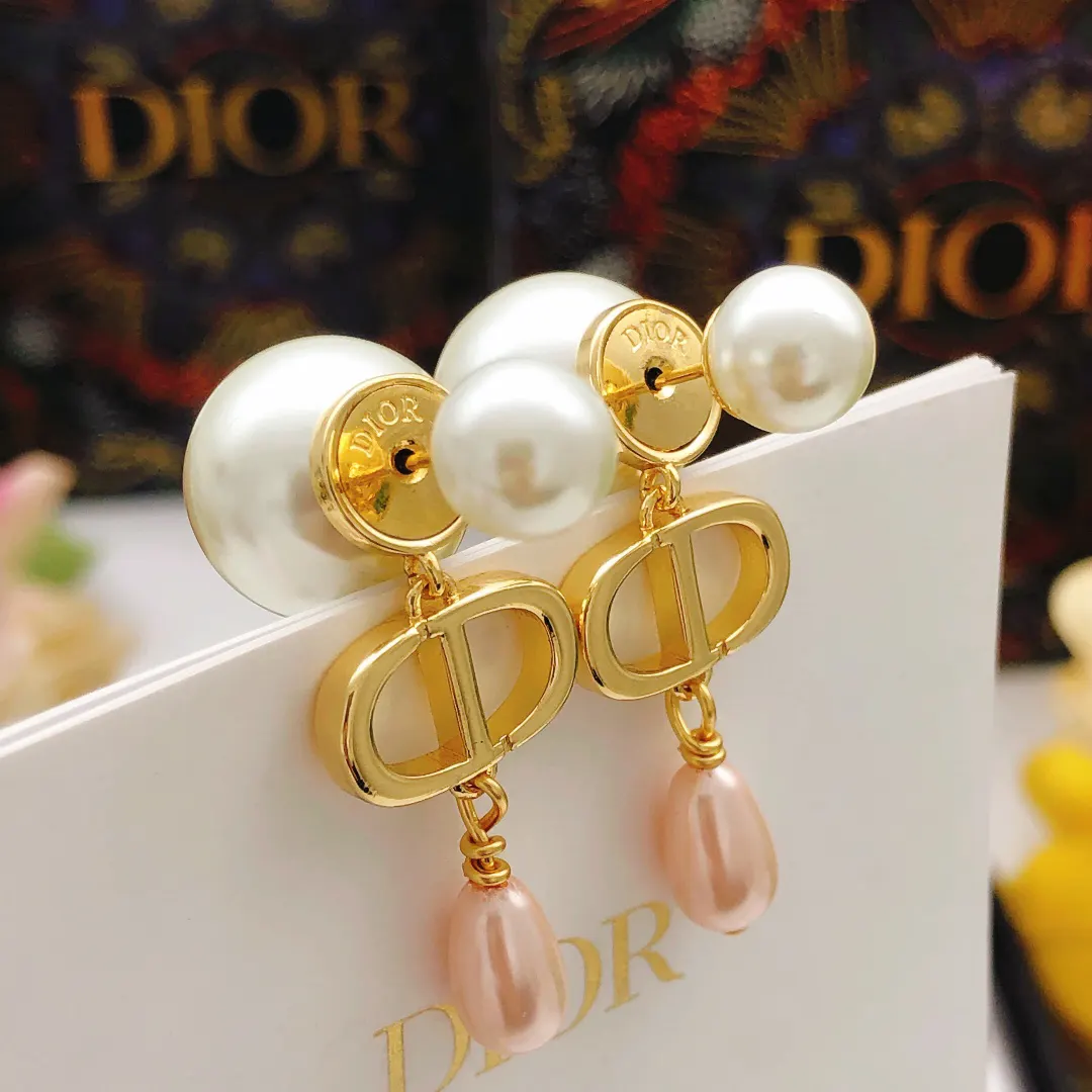 Dior 金色CD珍珠耳环 精致配饰