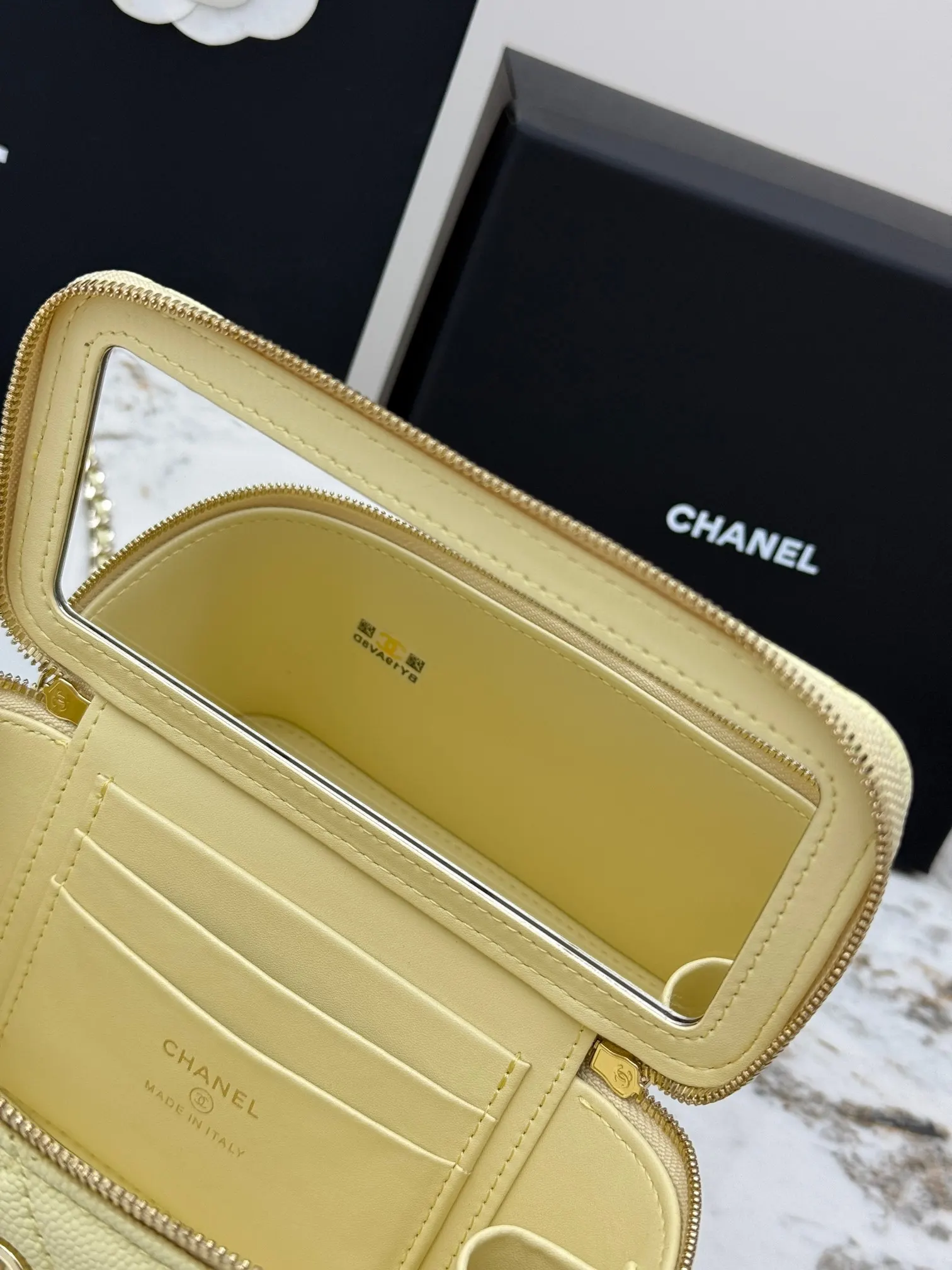 Chanel Gold Chain Bag Leather