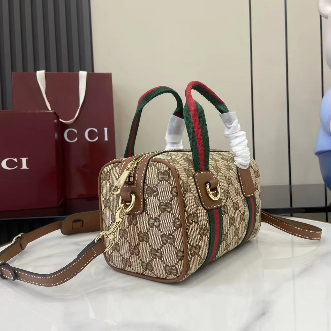 Gucci Brown Gold Fashion Item Travel Canvas