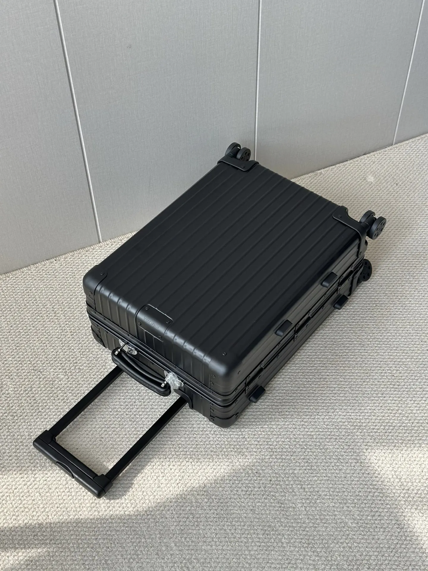 Black Suitcase Travel Lightweight Vintage Image 9 Black Suitcase Travel Lightweight Vintage Image 9
