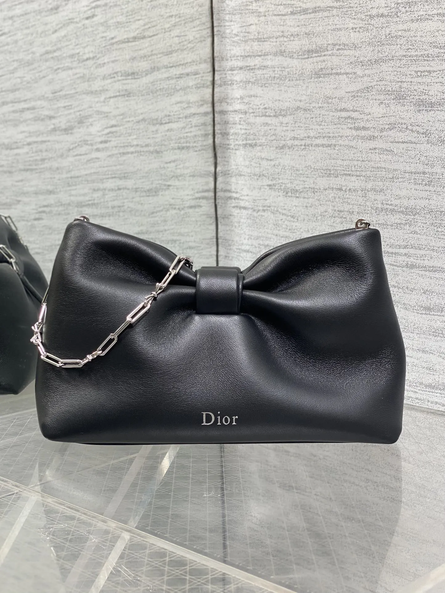 Dior 小牛皮鏈條包 手提斜挎(數字3) Dior 小牛皮鏈條包 手提斜挎(數字3)