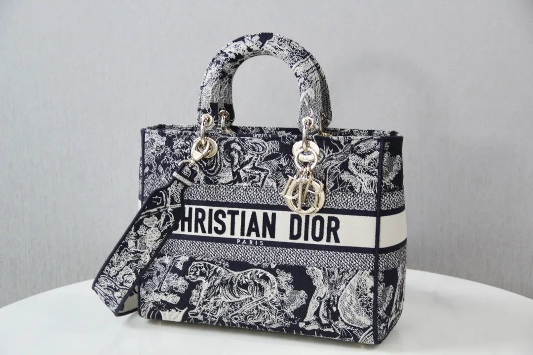 Dior 蓝色 金色 斜挎包 轻便斜挎款