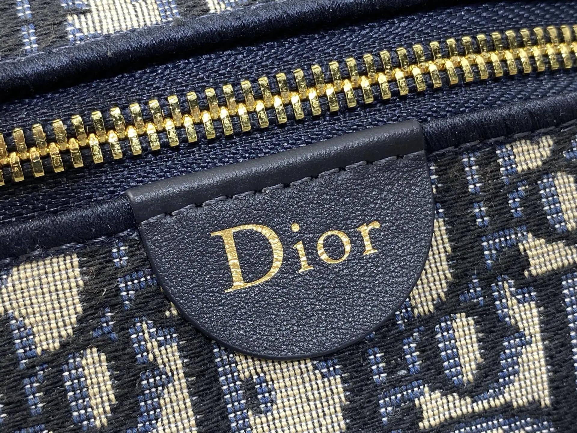 Dior Oblique 斜挎包 黑色