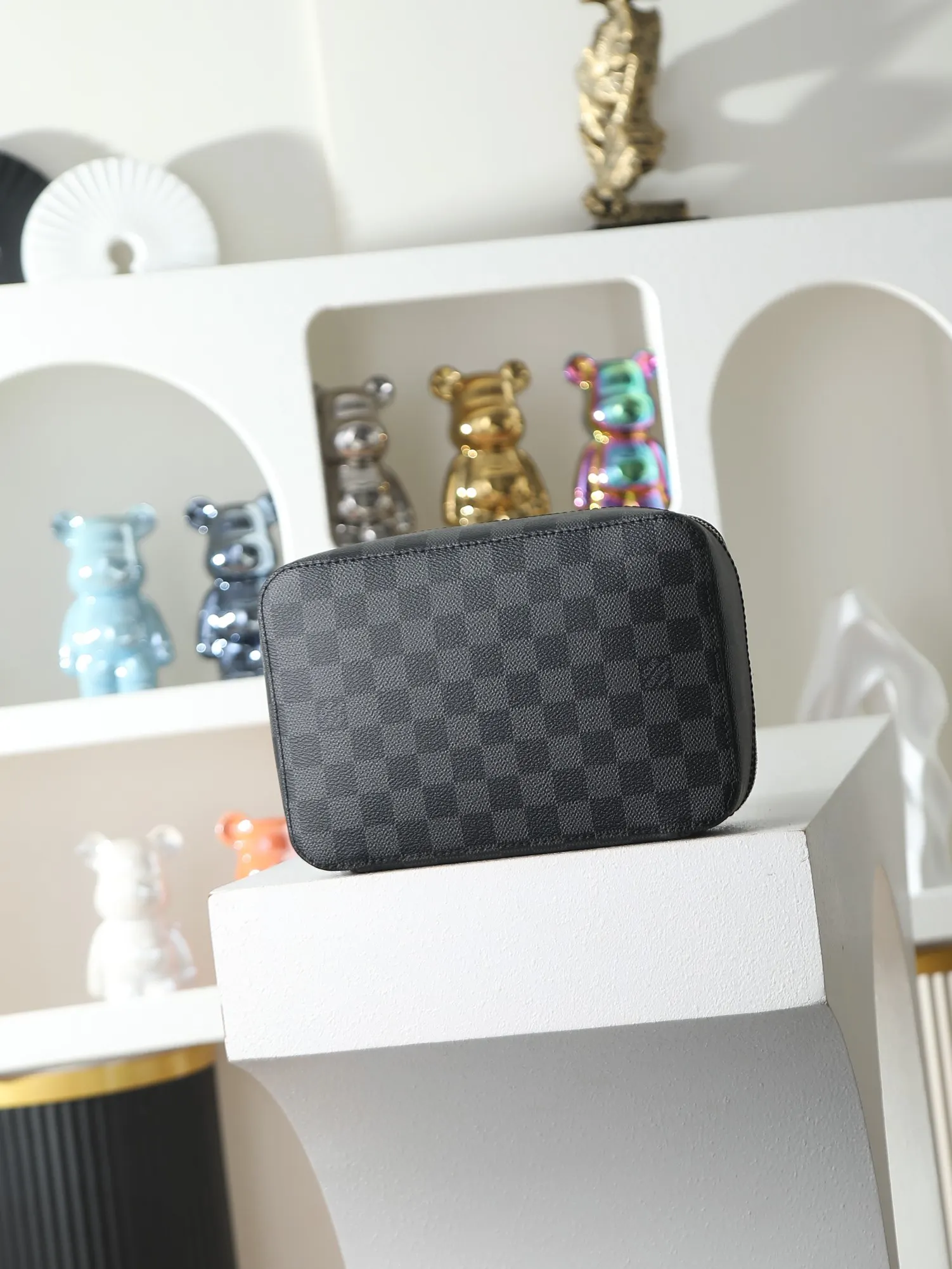 Louis Vuitton Suitcase Travel Lightweight Leather Image 3 Louis Vuitton Suitcase Travel Lightweight Leather Image 3