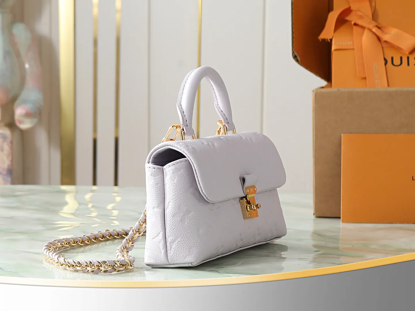 White Chain Bag