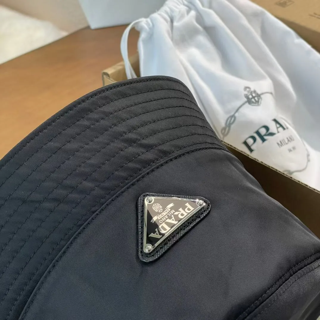 Prada Re-Nylon 尼龙 Logo 帽子 精致搭配