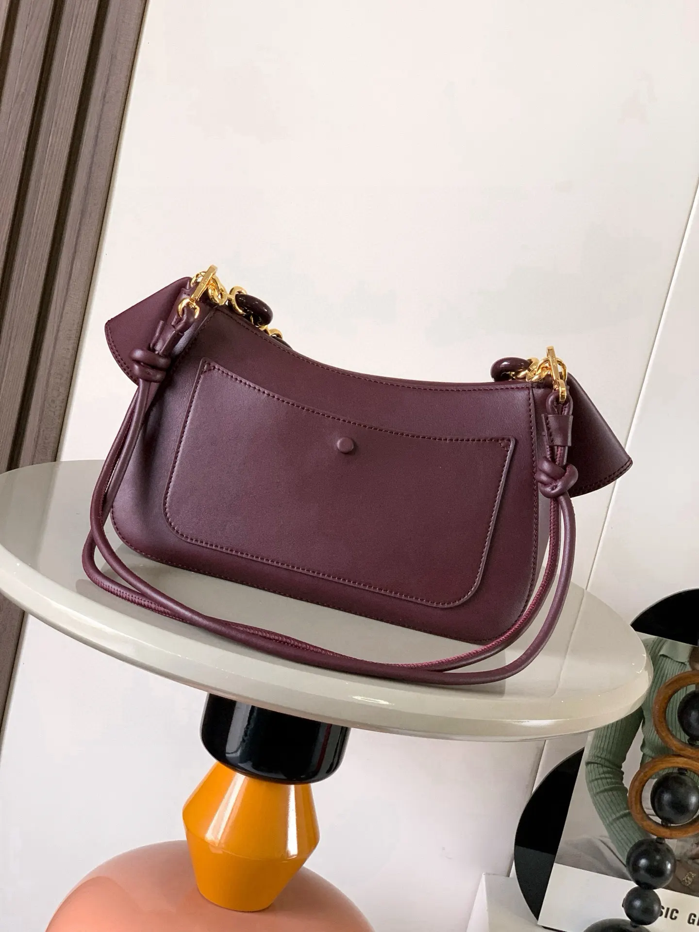 Chain Bag Lightweight Leather