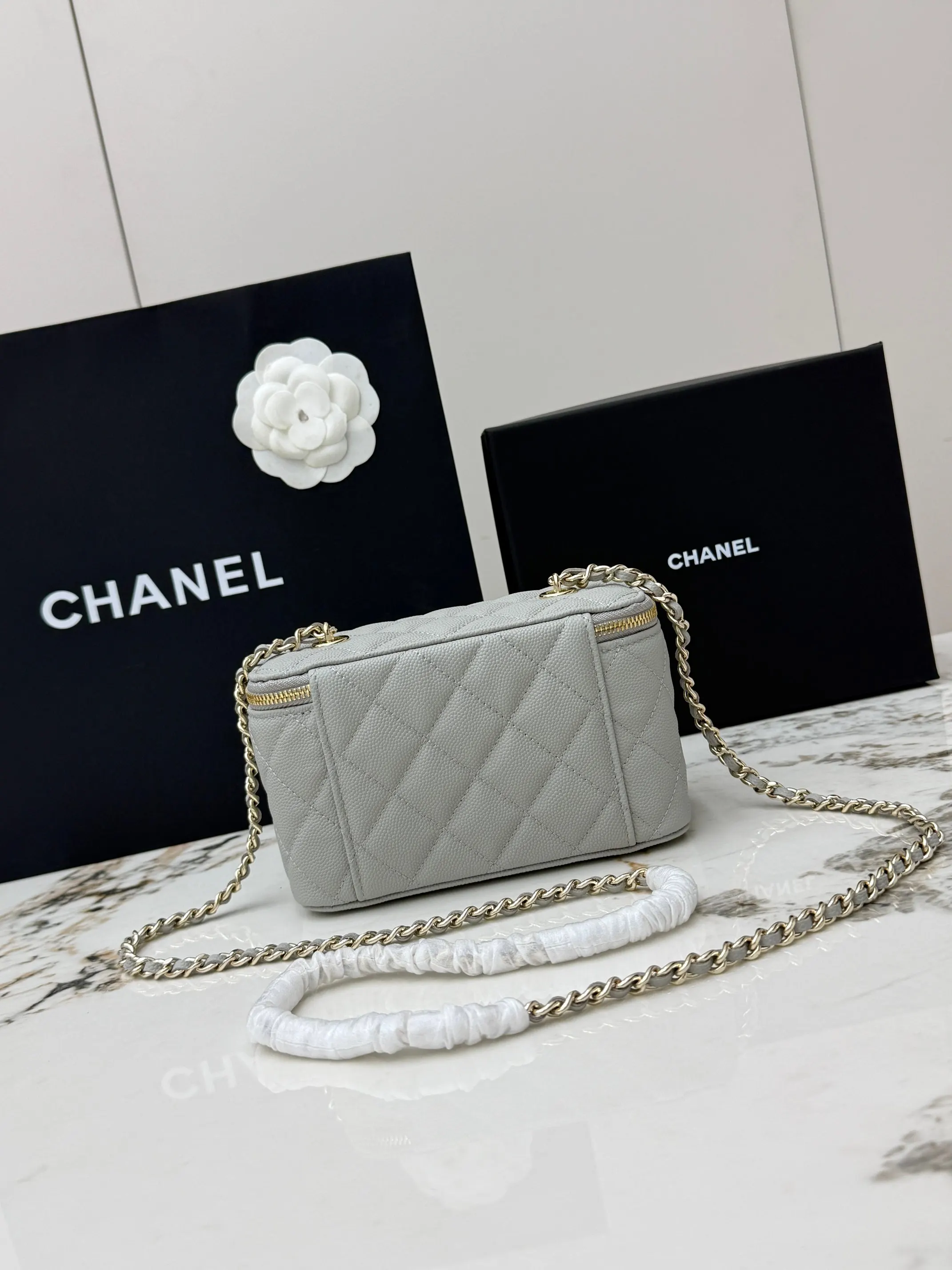 CHANEL 金色 牛皮 链条包 精致链条款