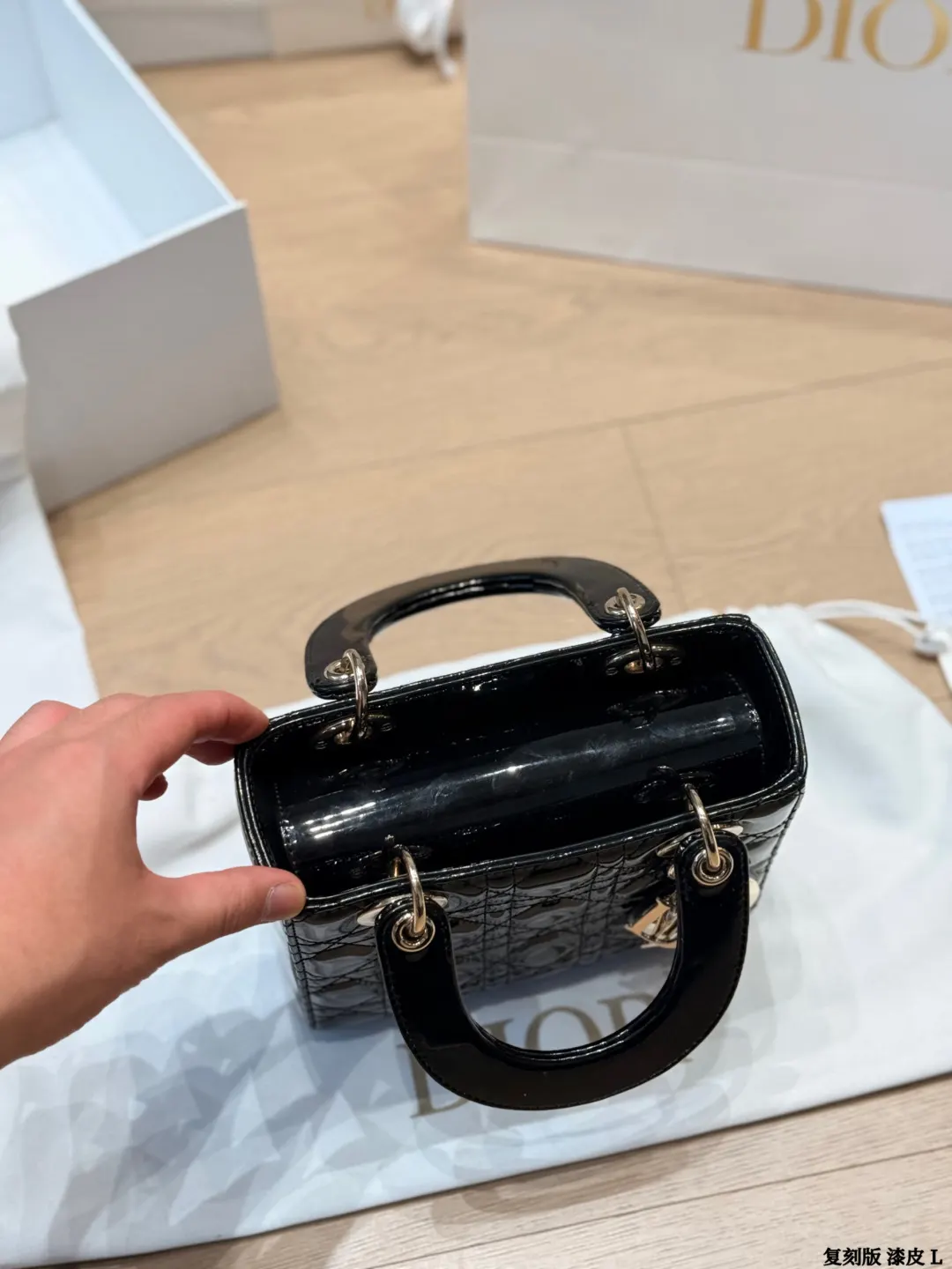 Dior 羊皮手提包