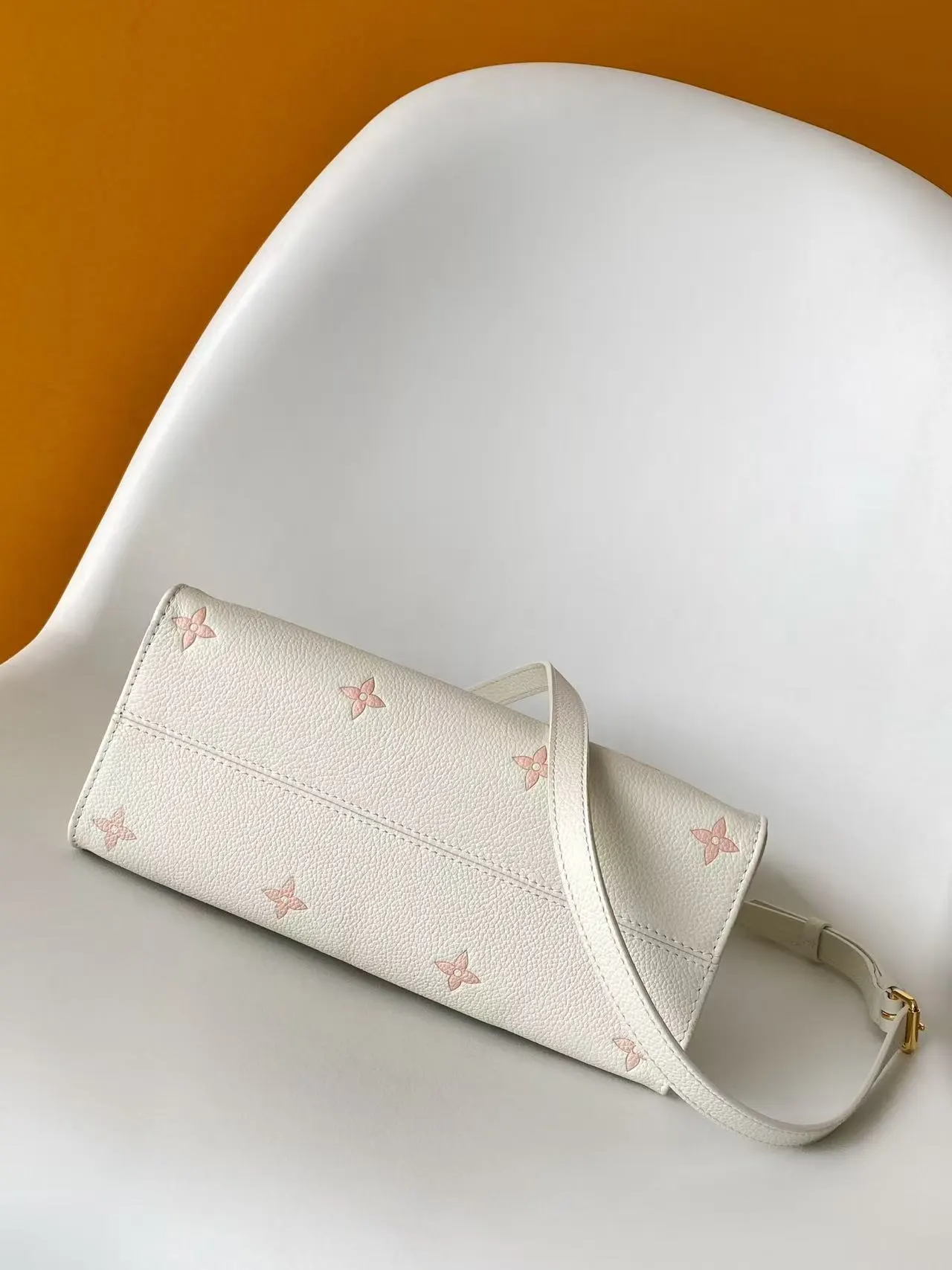 Louis Vuitton Pink Tote Bag Commuter | ORBUYBAG