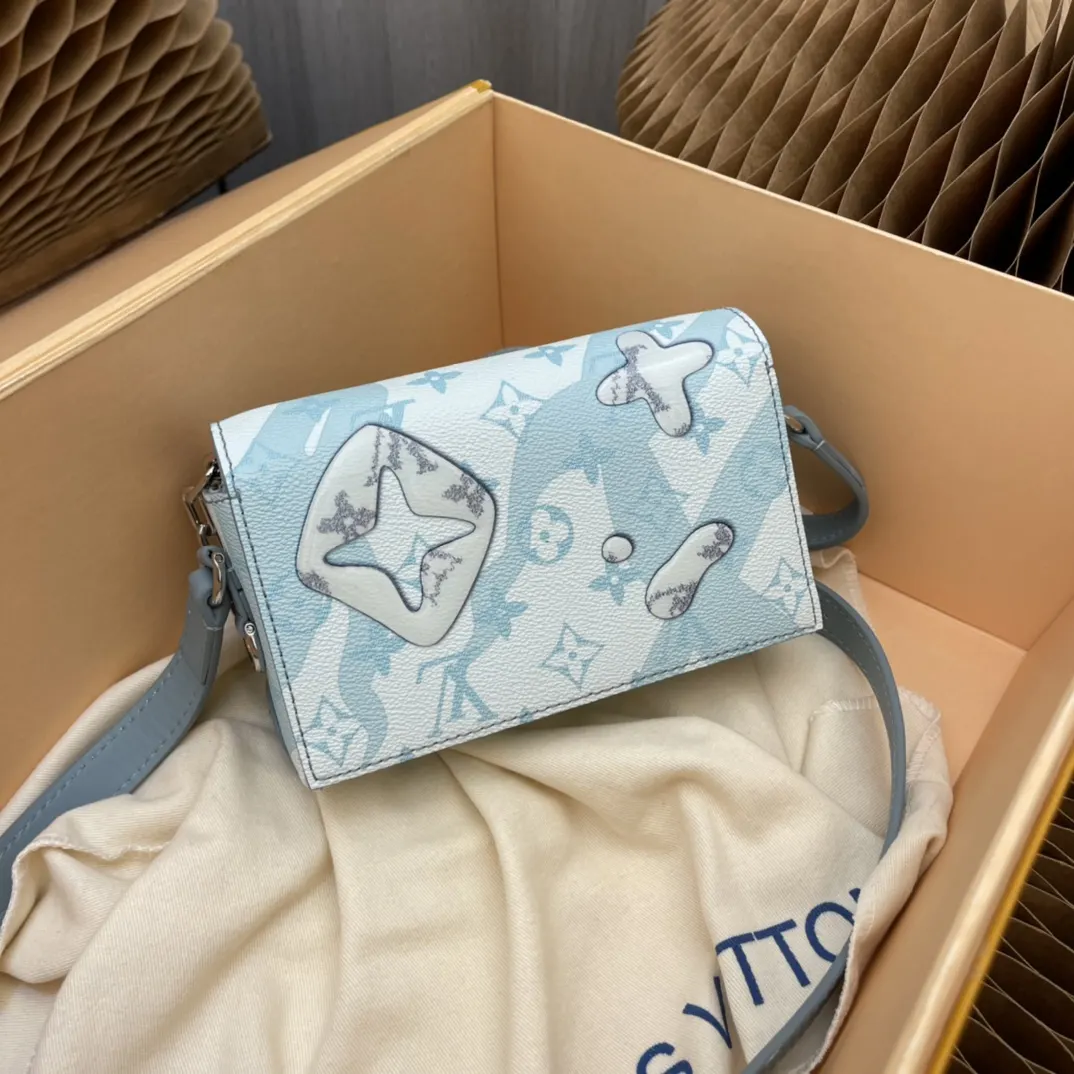 Louis Vuitton Chain Bag Canvas