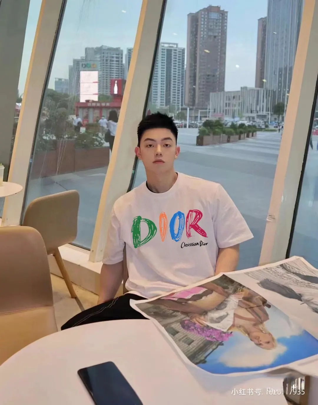 Dior 彩色Logo白色短袖T恤 休闲款