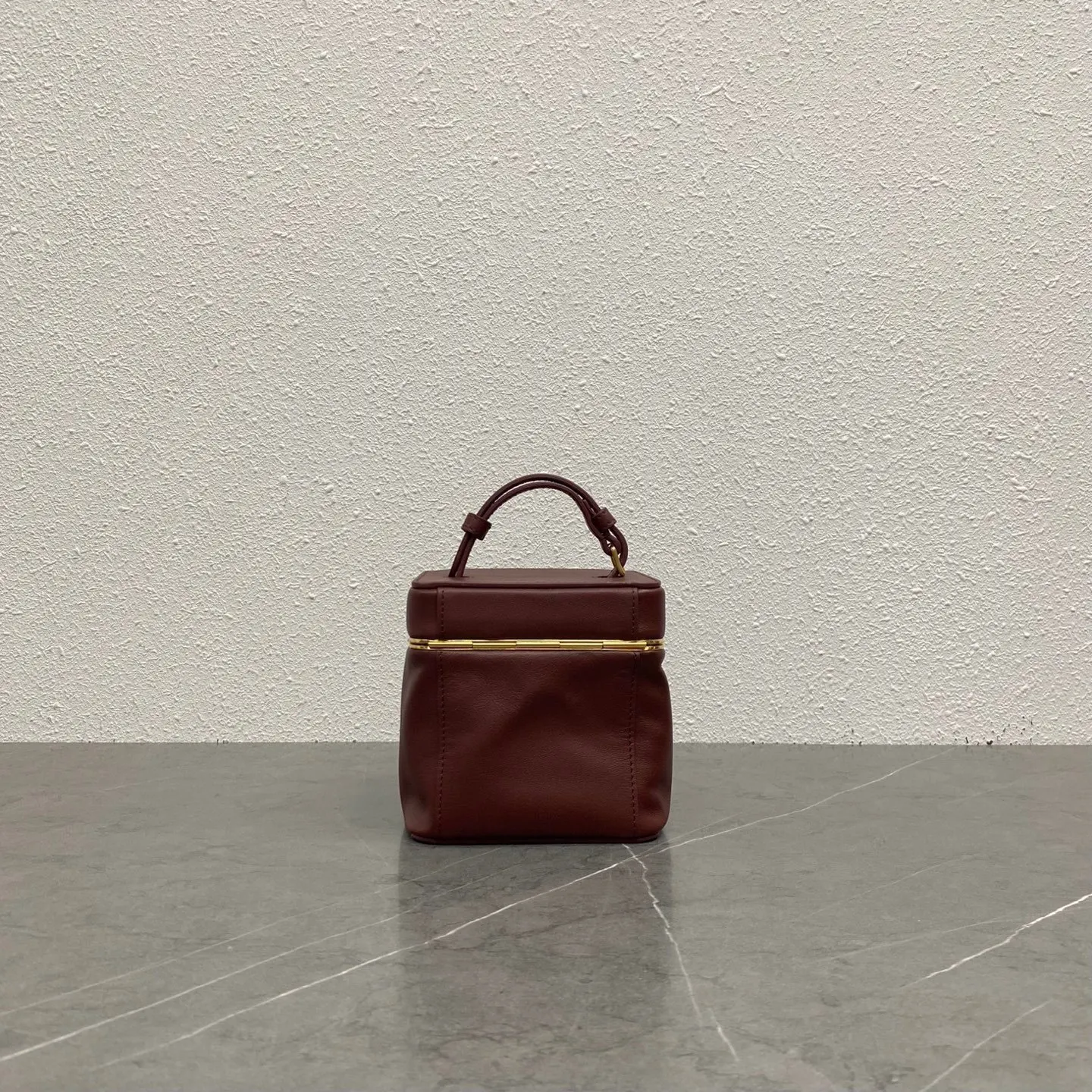 Triomphe 酒紅 金色 牛皮 單肩包 日常單肩背款